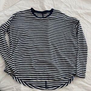 Aerie Women’s Real Soft Size Small Striped Navy and White Long Sleeved Tee